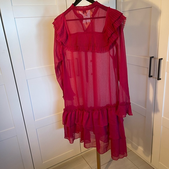 Ted Baker Size 3 Asymmetrical Tiered Long Sleeve Dress, Ruffle, Button dress. - Picture 5 of 6